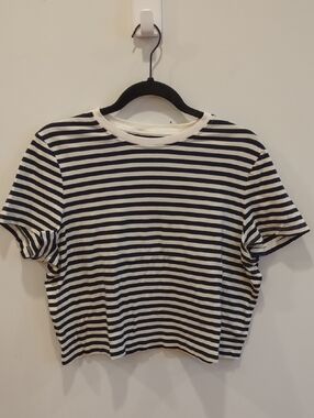 Minimalist Preppy Nautical Boden Black White Striped Short Sleeve Crop Tee Large